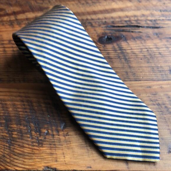 Tommy Hilfiger Diagonal Striped Tie Navy and Gold/Yellow - Picture 1 of 6